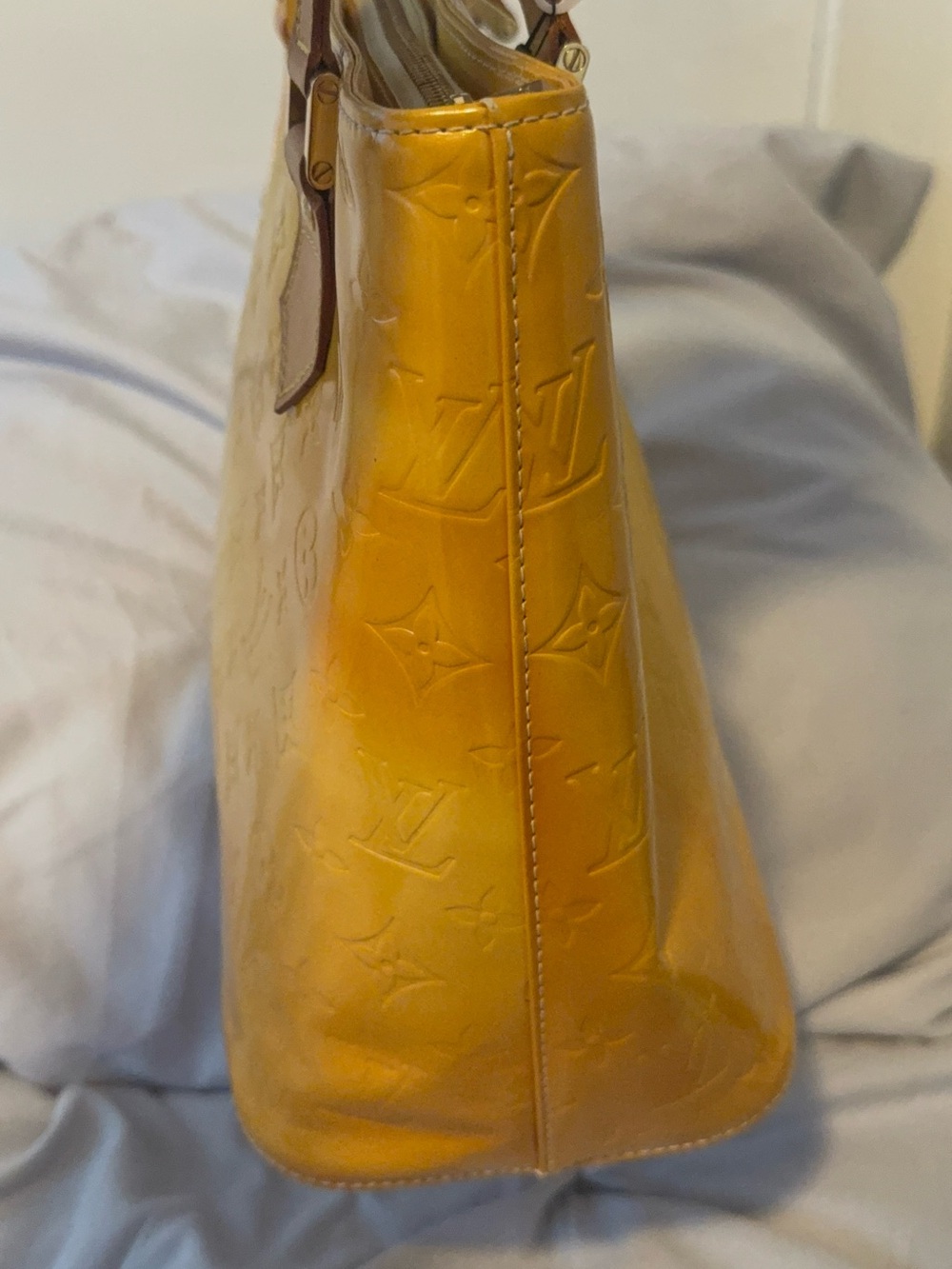 Louis Vuitton Vernis Yellow Patent Leather Tote Bag Rare Vintage Y2K - Picture 4 of 16